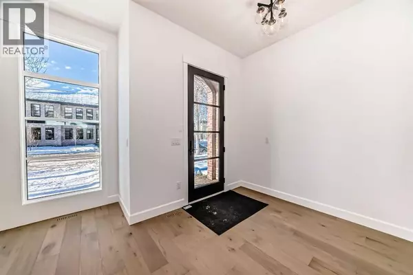 Calgary, AB T2T5C3,5006 21A Street SW