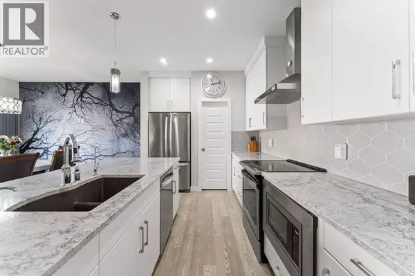 Calgary, AB T2Y0P6,804 Shawnee Terrace SW