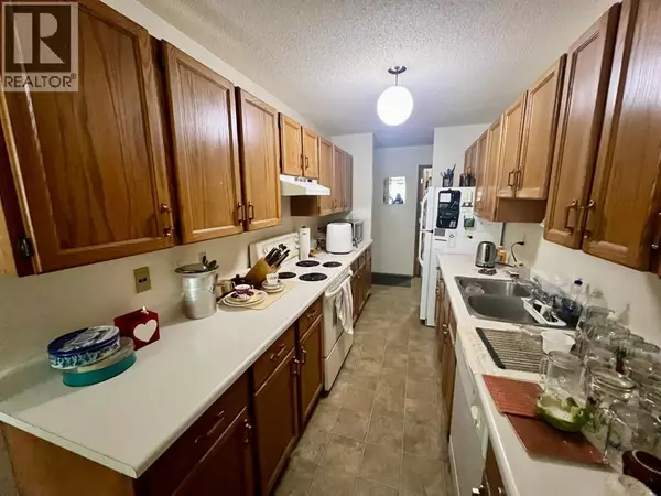 Red Deer, AB T4N2N3,204, 5502 58A Street