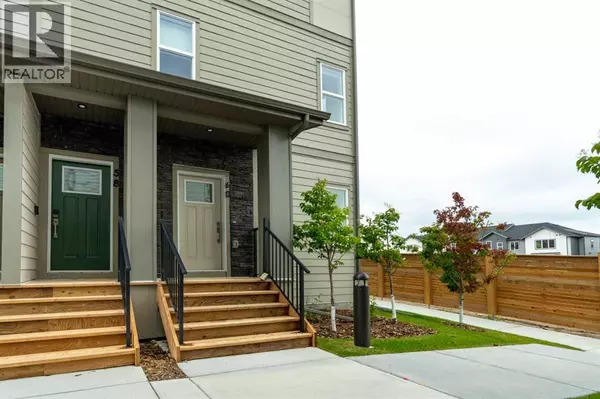 Calgary, AB T3H6H5,60, 2117 81 Street SW