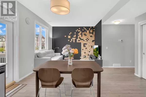 Calgary, AB T3N1M5,201, 315 Redstone  NE