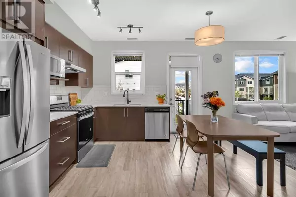 Calgary, AB T3N1M5,201, 315 Redstone  NE