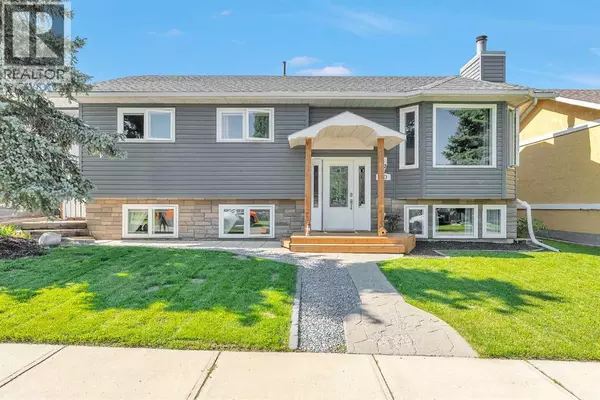 20 Westland Gate, Okotoks, AB T1S1N1