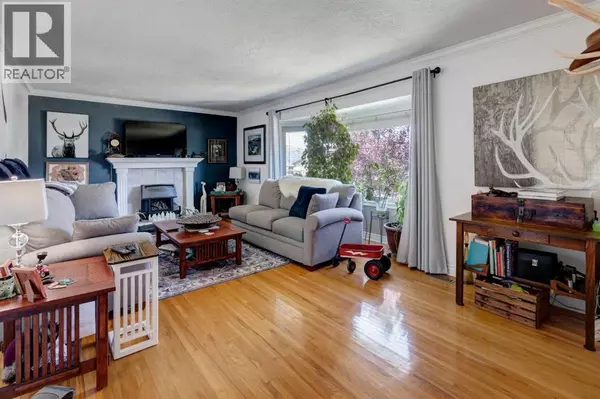 Didsbury, AB T0M0W0,2141 19 Avenue