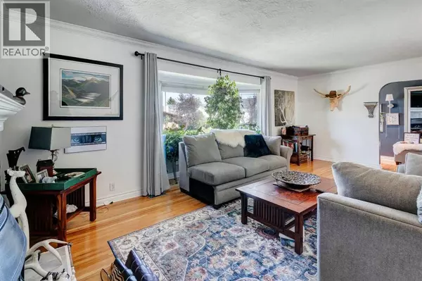 Didsbury, AB T0M0W0,2141 19 Avenue