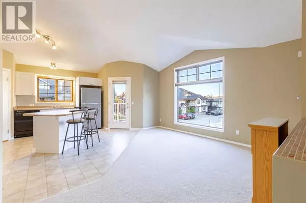 201, 7 Everridge Square SW, Calgary, AB T2Y5J5