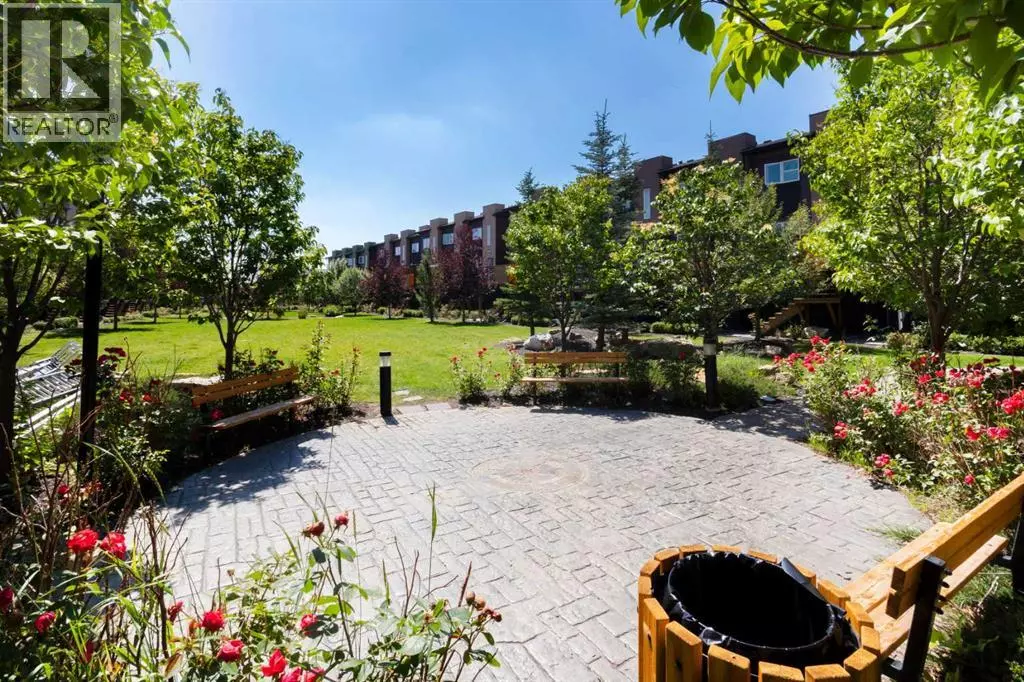 Calgary, AB t3k0w6,336 Covecreek Circle NE
