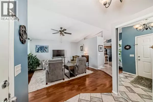 Calgary, AB T2A7T3,110 Applebrook Circle SE