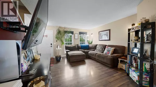 Calgary, AB T2Z4V8,221 Elgin Place SE