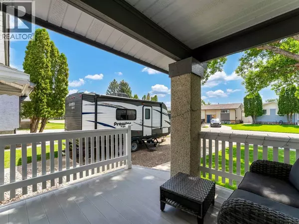 Medicine Hat, AB T1C1J2,128 Hamilton Court NE