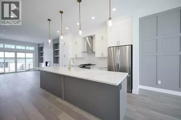 Calgary, AB T3E2C1,2006 26A Street SW