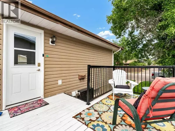 Medicine Hat, AB T1B3L1,48 Strong Avenue SE