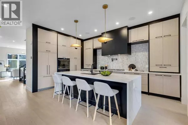 336 Normandy Drive SW, Calgary, AB T3E7J6