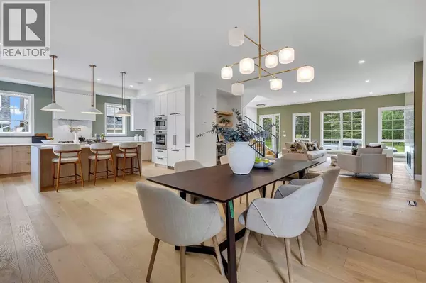 Calgary, AB T3E8G8,210 Alexandria Green SW