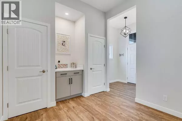 Calgary, AB T2X3Z1,99 Legacy Glen Terrace SE