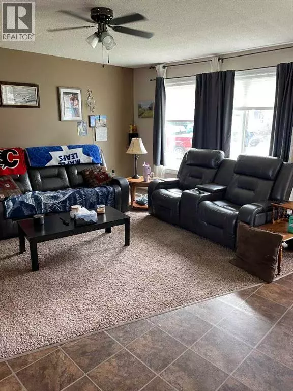 Medicine Hat, AB T1A7C5,1286 Crockford Crescent NW