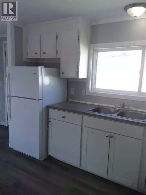 High River, AB T1V1J4,129 Sunset Way NE