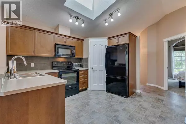 Calgary, AB T3M1N1,255 Cranford Close SE