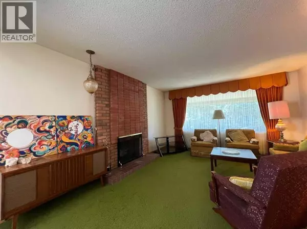 Calgary, AB T3A1S9,5516 Dalhart Hill NW