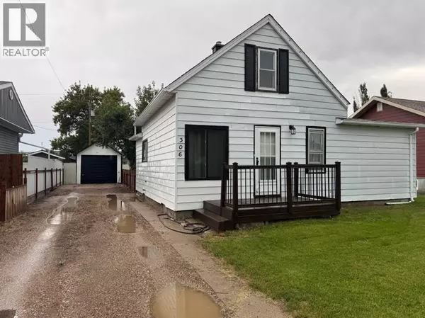 306 3 Street W, Foremost, AB T0K0X0