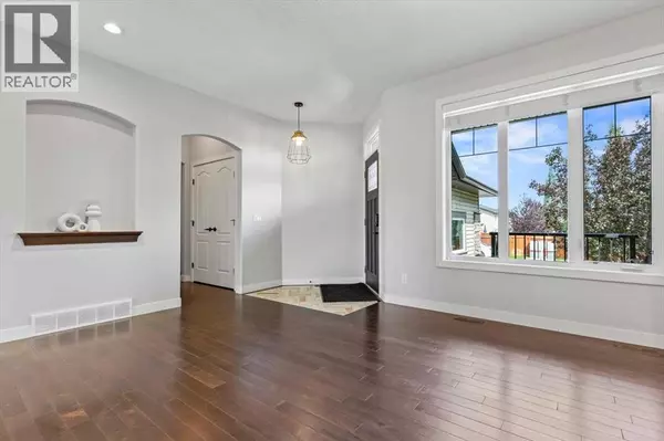 Calgary, AB T3R0H5,13 Sage Hill Landing NW