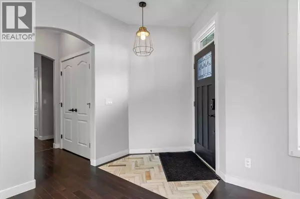 Calgary, AB T3R0H5,13 Sage Hill Landing NW