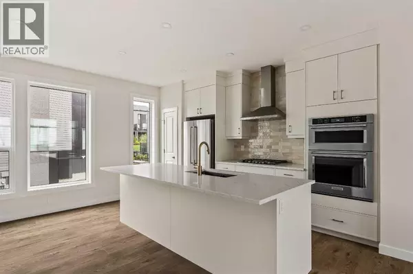 405 Sovereign Common SW, Calgary, AB T3C3Y3