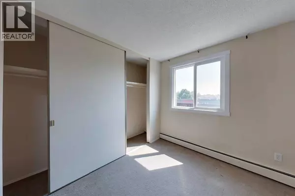 Slave Lake, AB T0G2A1,33, 616 Main Street NW