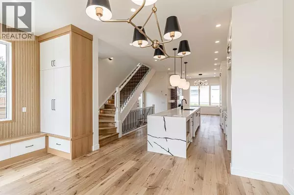 Calgary, AB T2T6N7,2050 41 Avenue SW