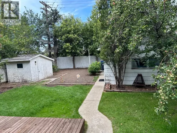 Lethbridge, AB T1J3M6,208 23 Street S