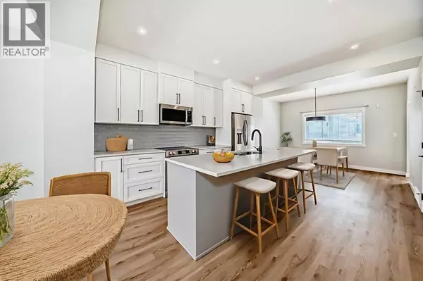41 River Heights Drive, Cochrane, AB T4C0Y1
