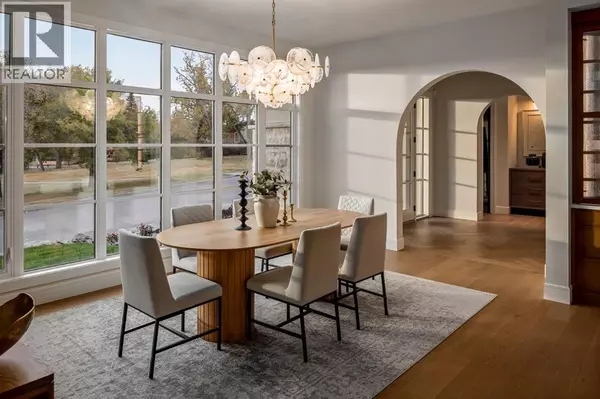 Calgary, AB T2N3W2,2920 Toronto Crescent NW