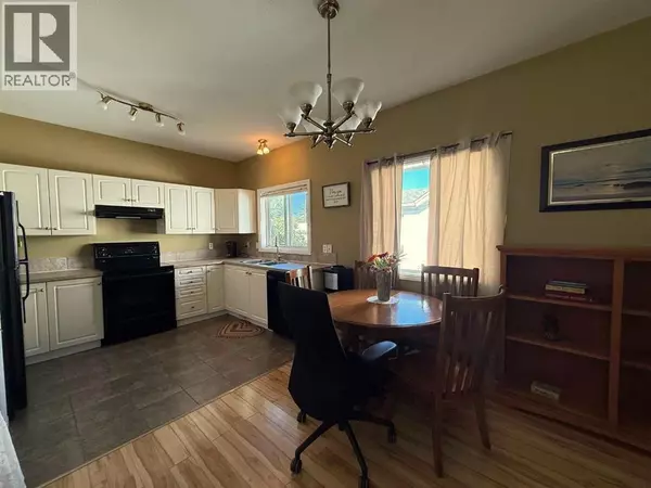 Ponoka, AB T4J1H3,#2, 5011 55 Ave