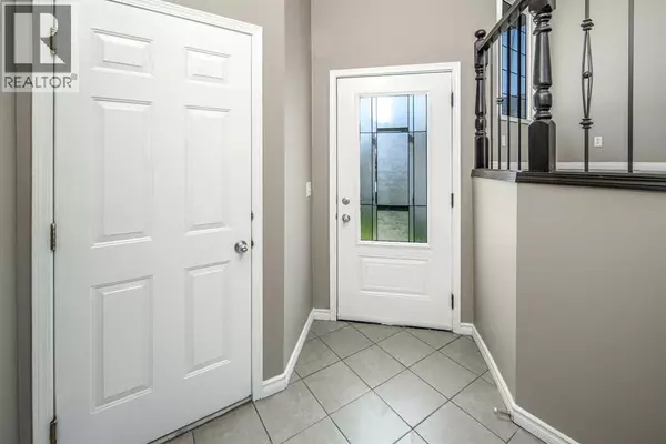 Calgary, AB T3G5J9,123 Royal Birch Manor NW