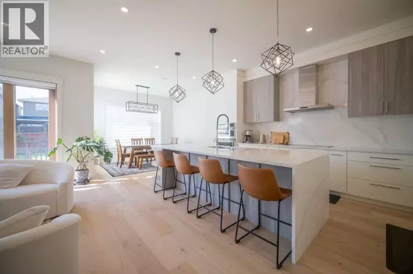 Calgary, AB T2E2C6,419 29 Avenue NE