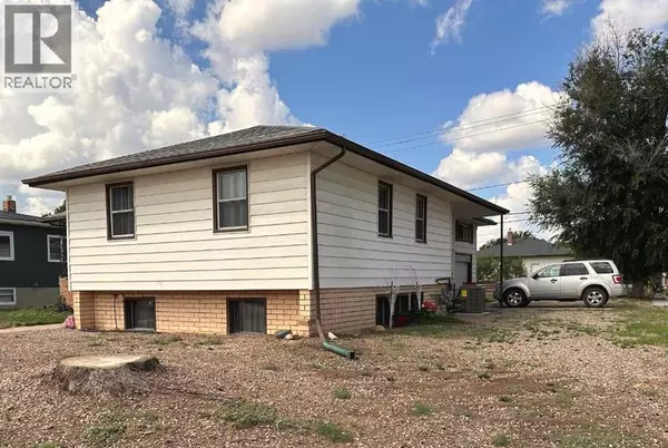 Medicine Hat, AB T1A4M6,702 8 Street SW