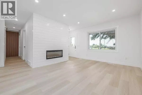 Calgary, AB T2A5P4,64 Malvern Crescent NE