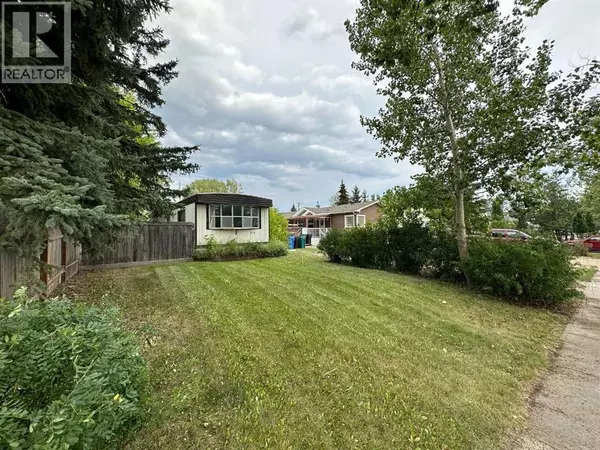 Beaverlodge, AB T0H0C0,816 5 Avenue