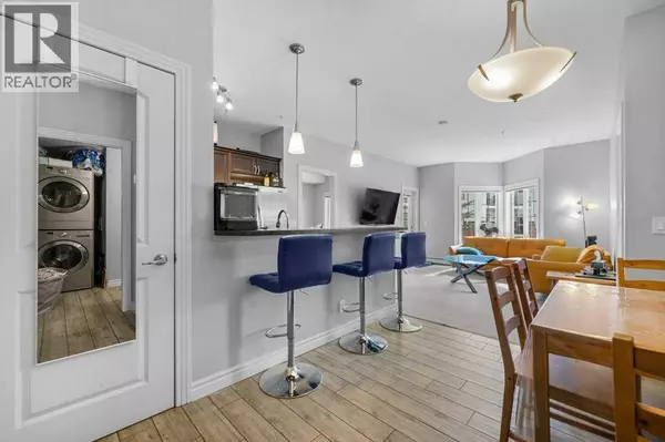 Calgary, AB T3G0A7,221, 60 Royal Oak Plaza NW