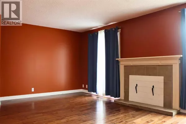 Peace River, AB T8S1A9,7913 99 Street