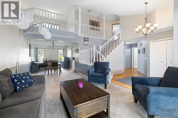 Calgary, AB T2X3V9,156 Woodfield Road SW