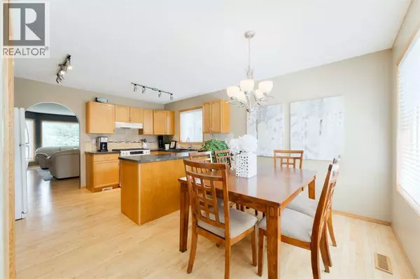 Cochrane, AB T4C1R1,125 Quigley Drive
