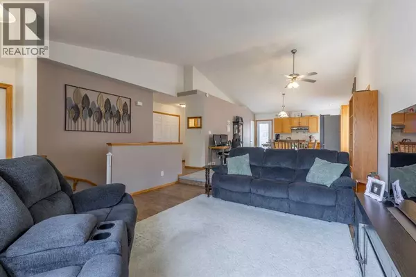 Lethbridge, AB T1H6T6,389 Kodiak Boulevard N