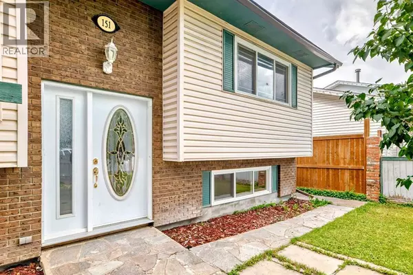 Calgary, AB T1Y4S7,151 Whitlock Place NE
