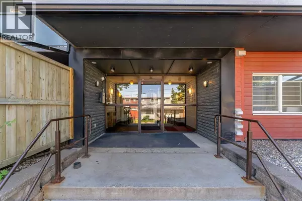 Calgary, AB T2K5X1,315, 335 Garry Crescent NE