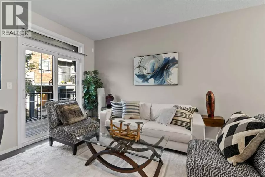 229 Ascot Circle SW, Calgary, AB T3H0X2