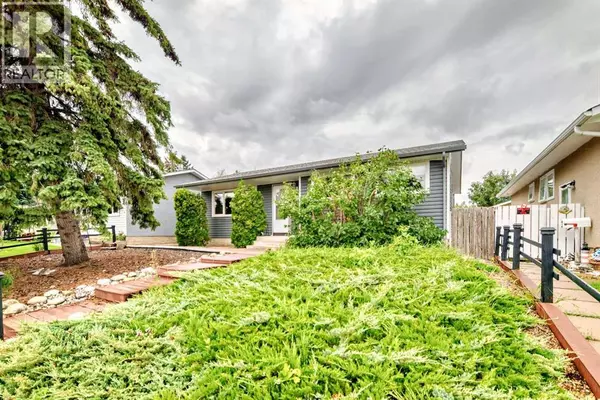 Calgary, AB T1Y3X1,724 Pinecliff Road NE