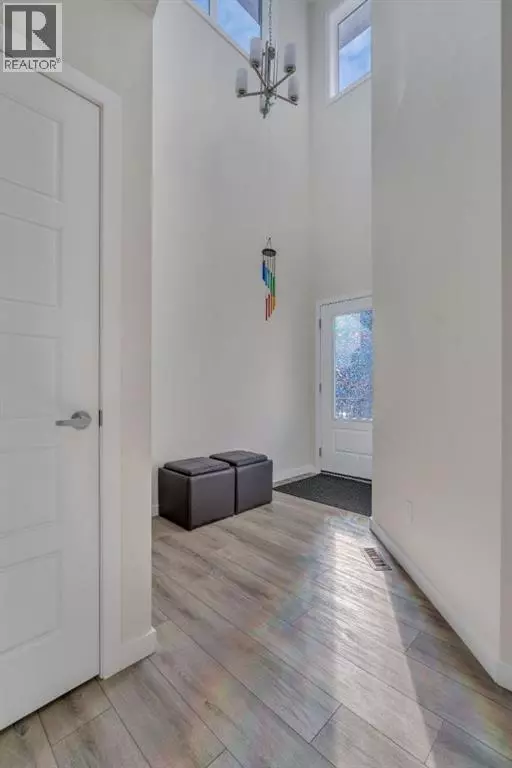 Calgary, AB T3J2H3,28 Savanna Link NE