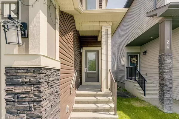 Calgary, AB T3J2H3,28 Savanna Link NE