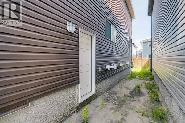 Calgary, AB T3J2H3,28 Savanna Link NE